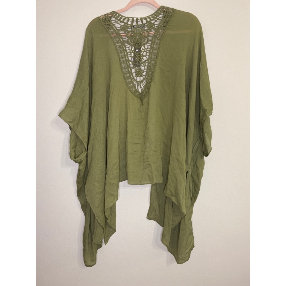 Sage lace Kimono - Picture 2 of 4
